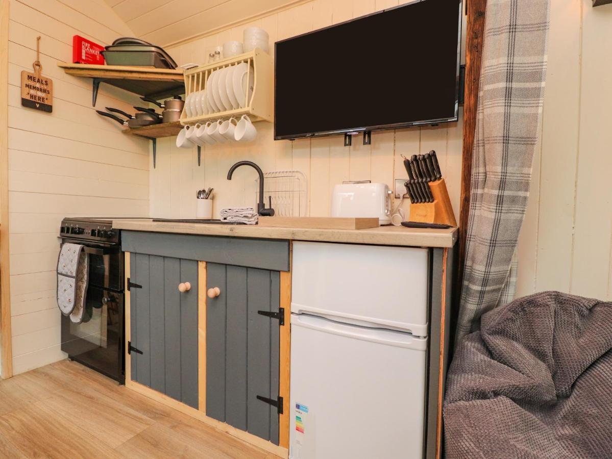 Hillcrest Shepherds Hut Preston  Luaran gambar